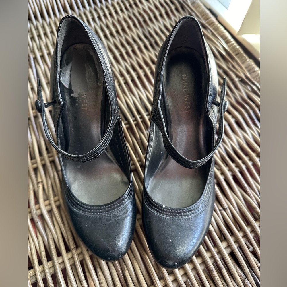 Nine West Baby Jane Leather High heels  | Size: 6 | Color: Black